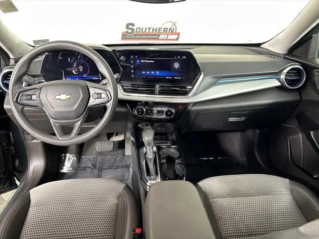 2025 Chevrolet Trax FWD LT