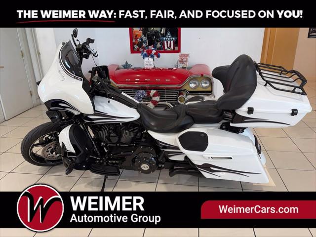 2016 Harley-Davidson CVO Street Glide CVO Special 2016 Harley-Davidson CVO Street Glide CVO Special