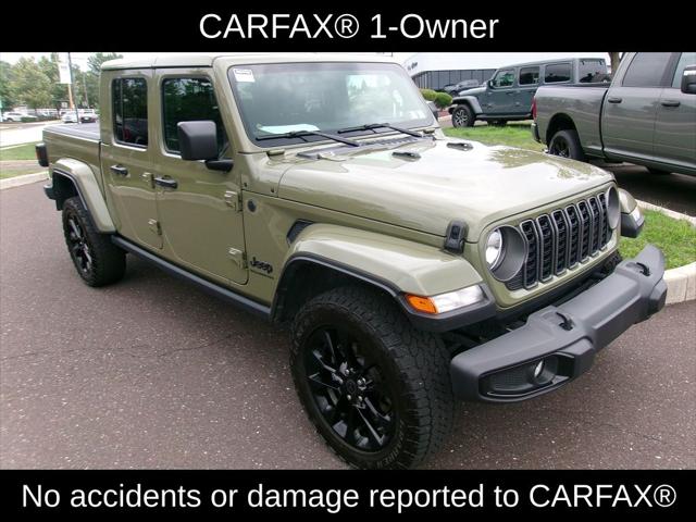2025 Jeep Gladiator Nighthawk 2025 Jeep Gladiator Nighthawk
