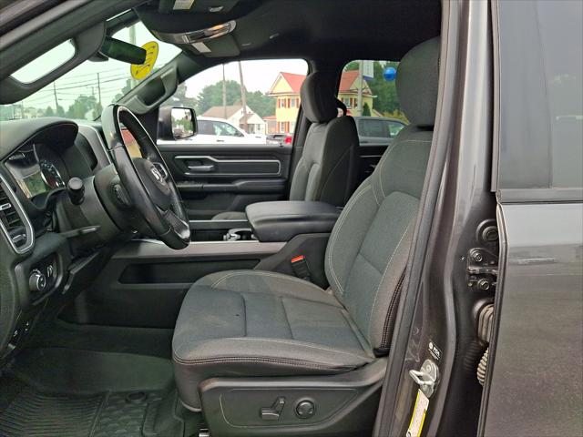 2022 Ram 1500 Big Horn Crew Cab 4x4 5'7" Box