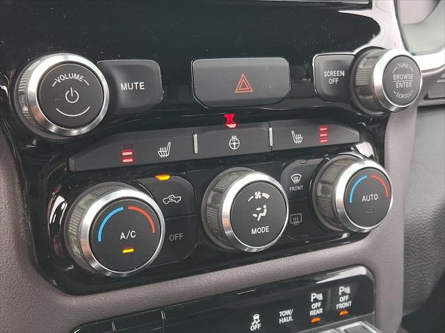2022 Ram 1500 Big Horn Crew Cab 4x4 5'7" Box