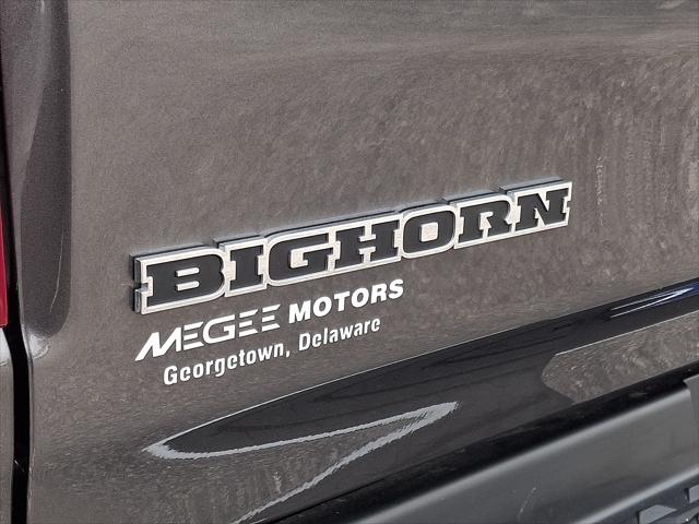 2022 Ram 1500 Big Horn Crew Cab 4x4 5'7" Box