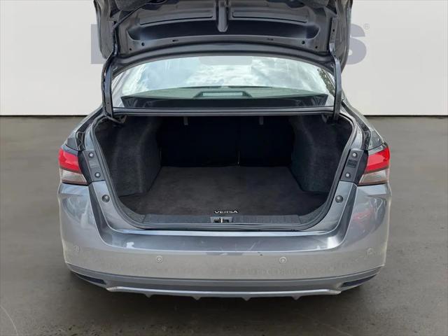 2024 Nissan Versa 1.6 SR