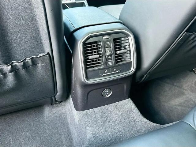 2024 Porsche Macan Macan