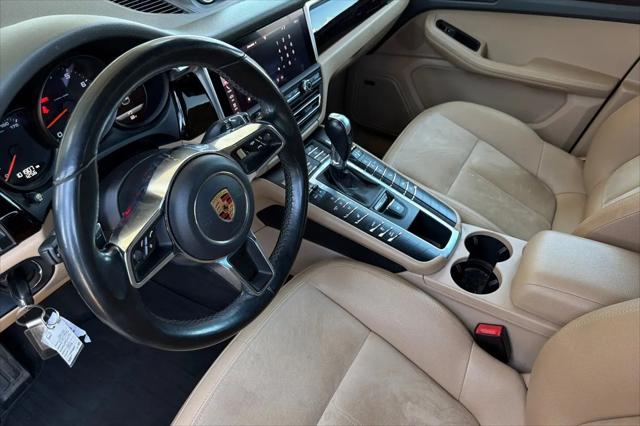 2019 Porsche Macan Macan