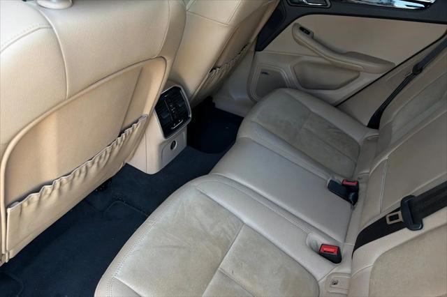 2019 Porsche Macan Macan