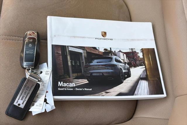 2019 Porsche Macan Macan