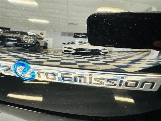 2017 Nissan LEAF SV