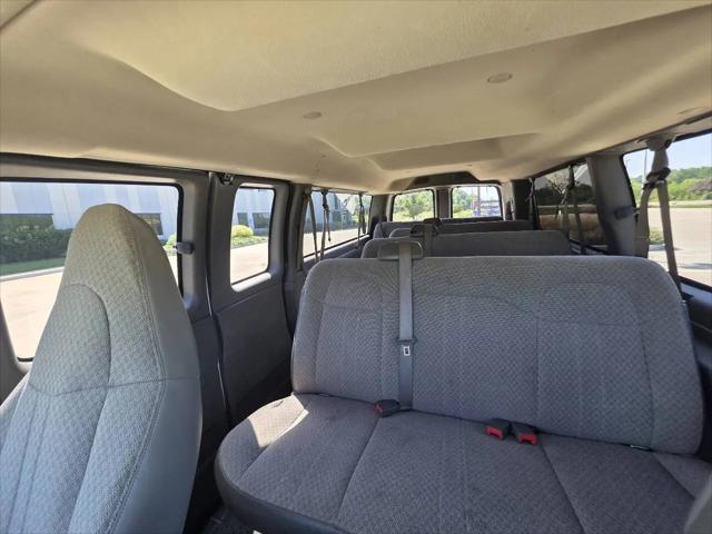 2017 Chevrolet Express LT
