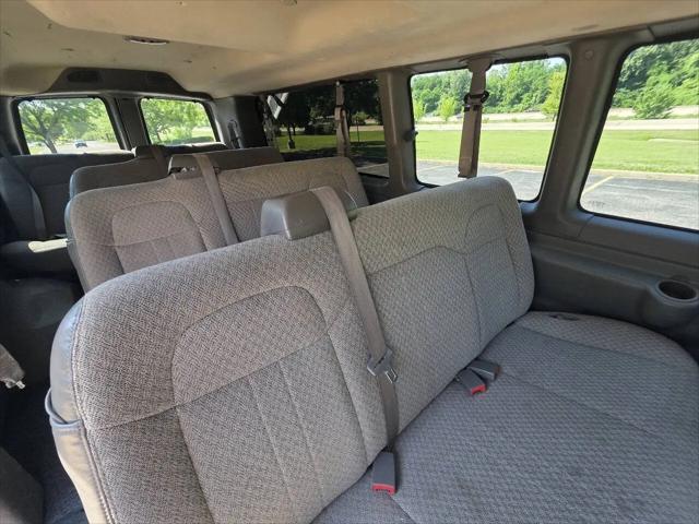 2017 Chevrolet Express LT