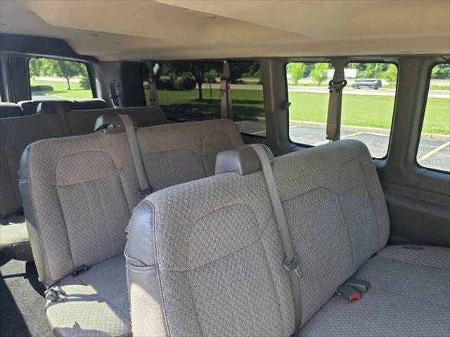 2017 Chevrolet Express LT