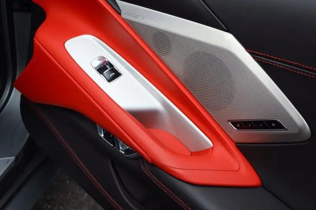 2024 Chevrolet Stingray 1LT RWD