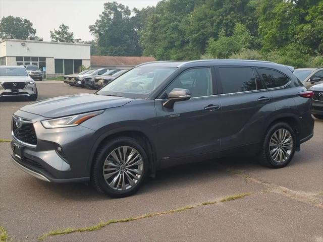 2020 Toyota Highlander Hybrid Platinum