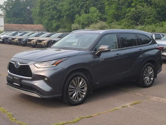 2020 Toyota Highlander Hybrid Platinum