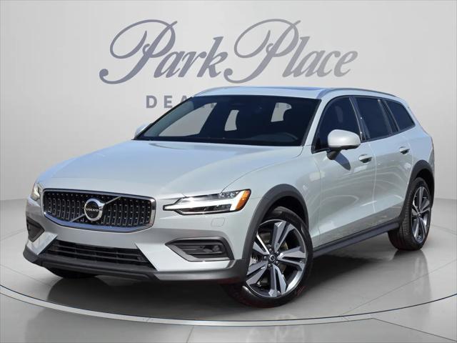 2026 Volvo V60 Cross Country Plus, B5 AWD Gas mild hybrid for sale in Dallas, TX