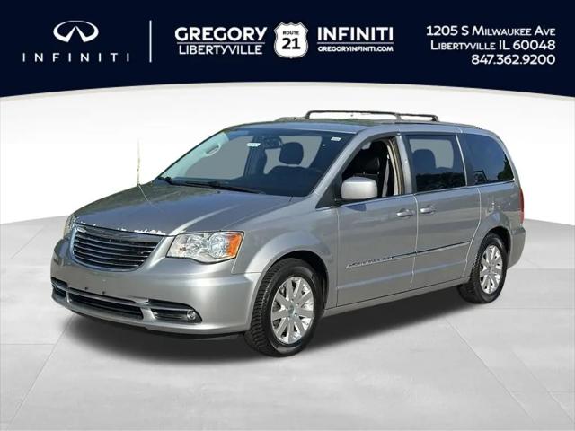 2016 Chrysler Town & Country Touring for sale in Libertyville, IL