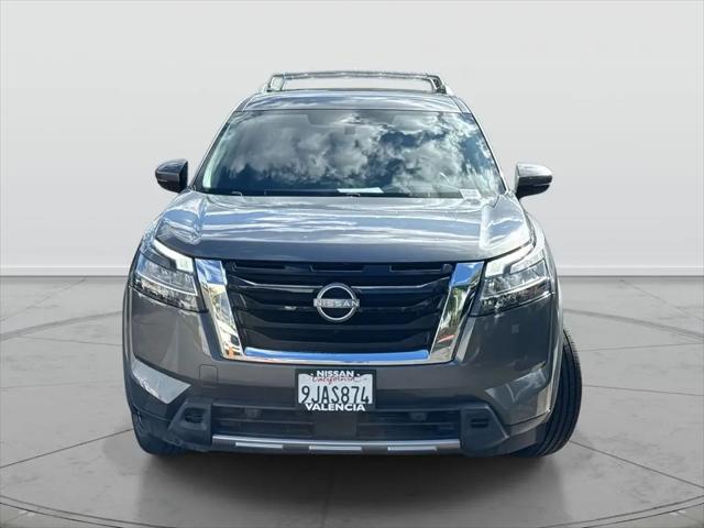 2024 Nissan Pathfinder SL FWD