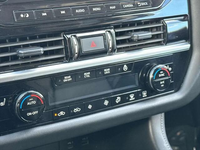2024 Nissan Pathfinder SL FWD