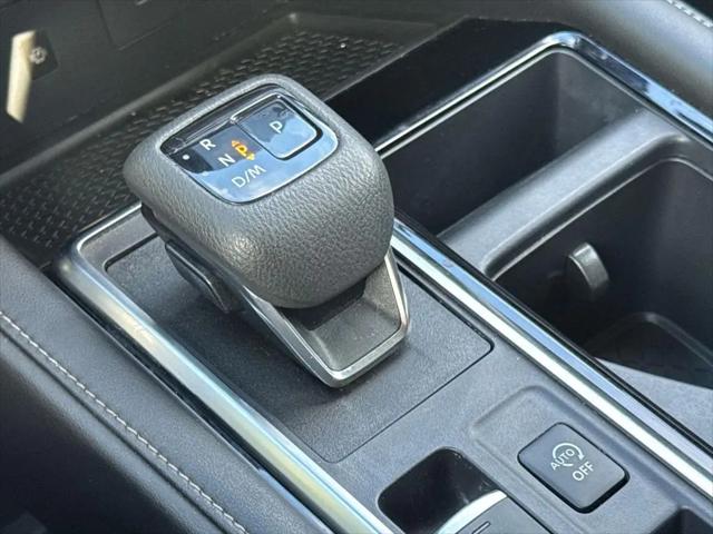 2024 Nissan Pathfinder SL FWD