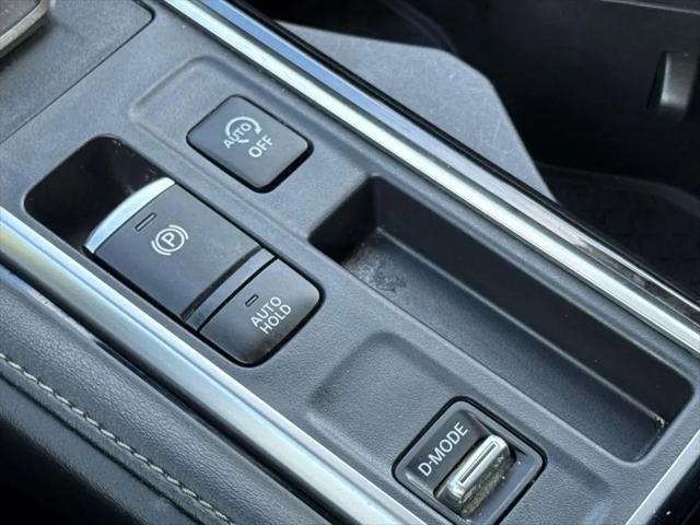 2024 Nissan Pathfinder SL FWD