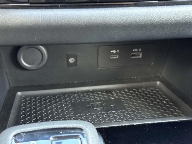 2024 Nissan Pathfinder SL FWD