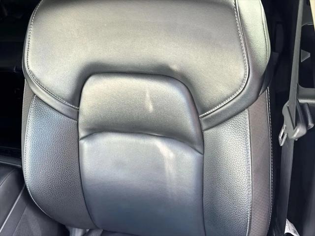 2024 Nissan Pathfinder SL FWD