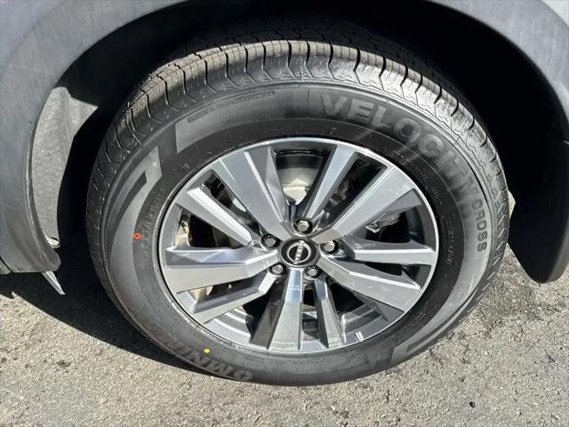 2024 Nissan Pathfinder SL FWD