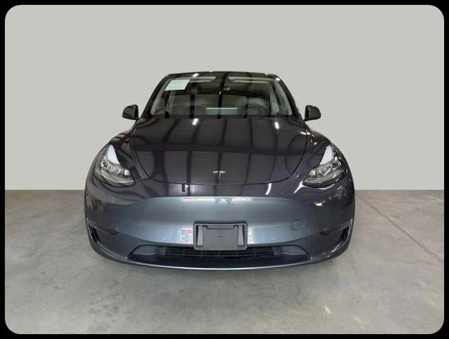 2022 Tesla Model Y Long Range Dual Motor All-Wheel Drive