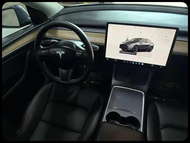 2022 Tesla Model Y Long Range Dual Motor All-Wheel Drive
