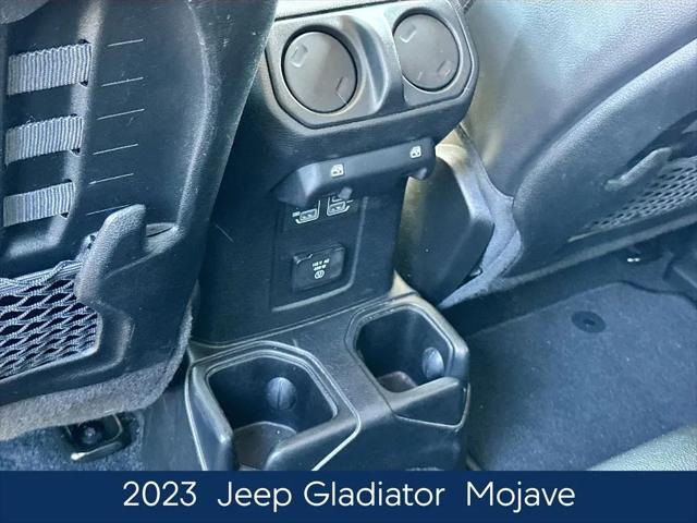 2023 Jeep Gladiator Sport