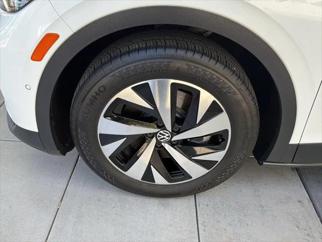 2023 Volkswagen ID.4 Pro