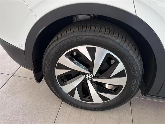 2023 Volkswagen ID.4 Pro