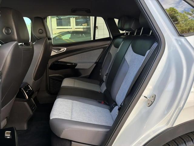 2023 Volkswagen ID.4 Pro