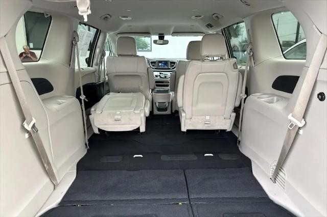 2021 Chrysler Voyager LXI