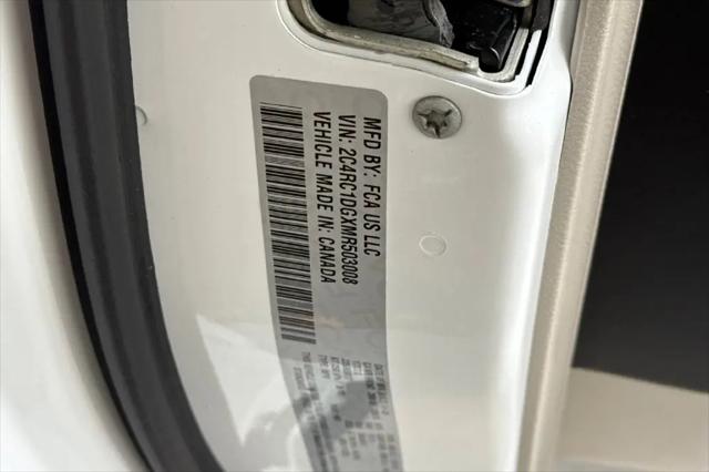 2021 Chrysler Voyager LXI