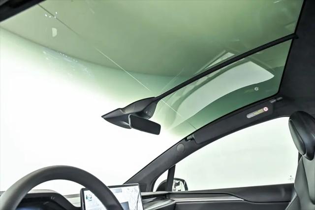 2022 Tesla Model X Plaid Tri Motor All-Wheel Drive