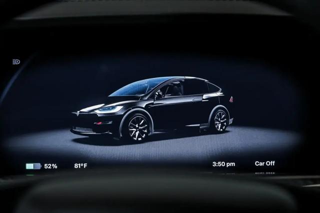 2022 Tesla Model X Plaid Tri Motor All-Wheel Drive