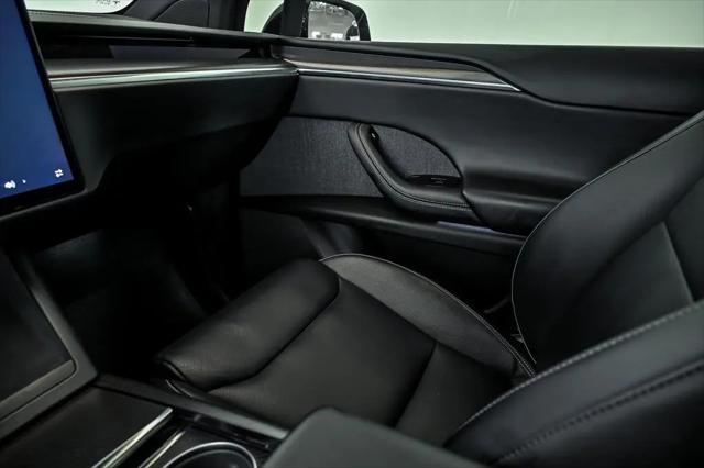 2022 Tesla Model X Plaid Tri Motor All-Wheel Drive