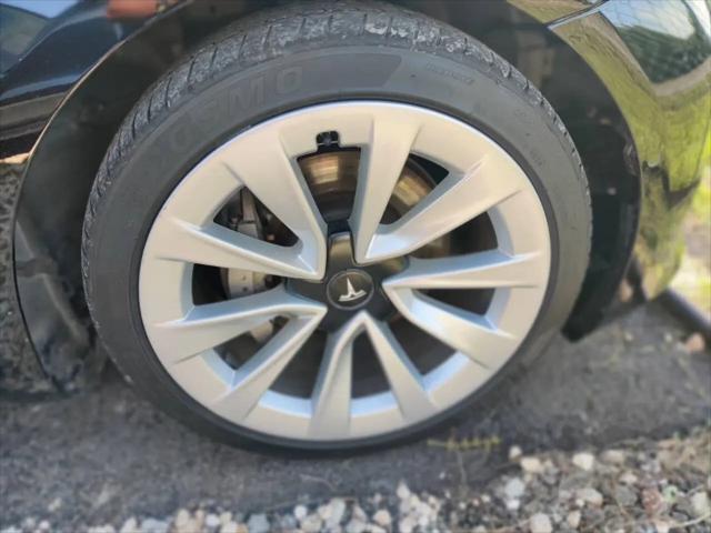 2021 Tesla Model 3 Standard Range Plus Rear-Wheel Drive