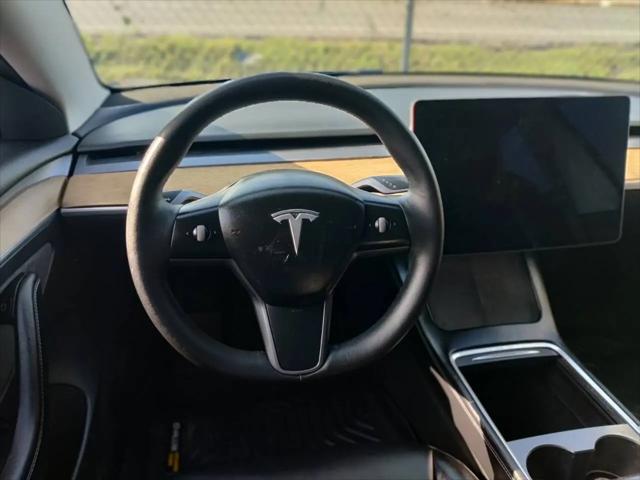 2021 Tesla Model 3 Standard Range Plus Rear-Wheel Drive