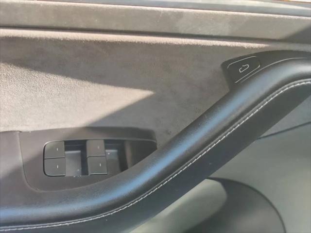 2021 Tesla Model 3 Standard Range Plus Rear-Wheel Drive