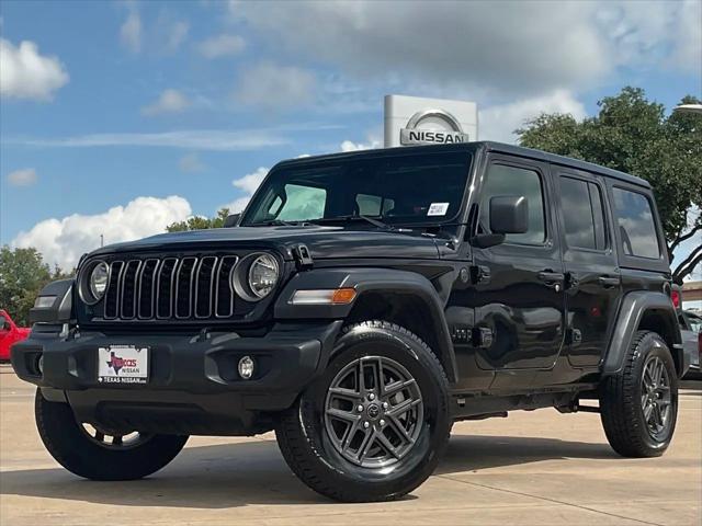 2025 Jeep Wrangler 4-Door Summit 4x4 for sale in Grapevine, TX