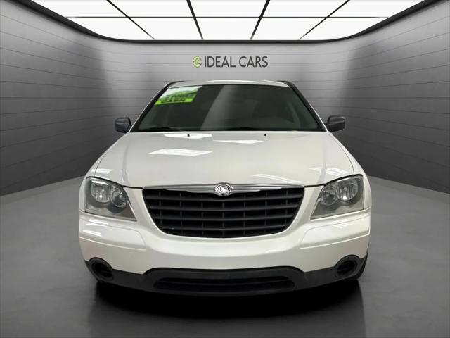 2005 Chrysler Pacifica Base