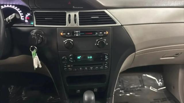 2005 Chrysler Pacifica Base