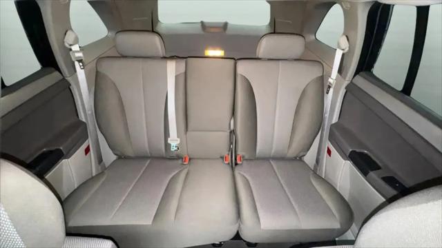 2005 Chrysler Pacifica Base