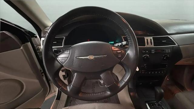 2005 Chrysler Pacifica Base