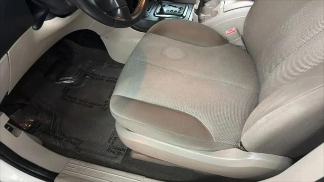 2005 Chrysler Pacifica Base