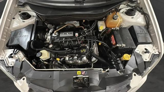 2005 Chrysler Pacifica Base