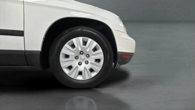 2005 Chrysler Pacifica Base