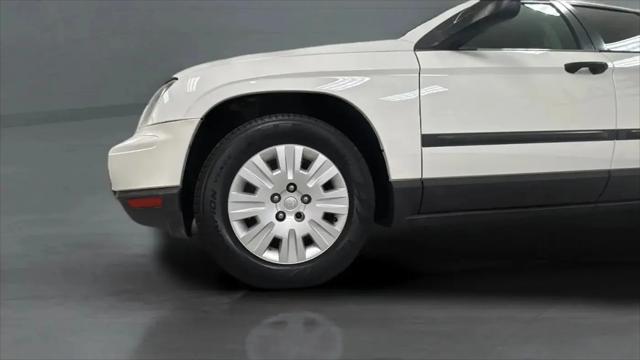 2005 Chrysler Pacifica Base